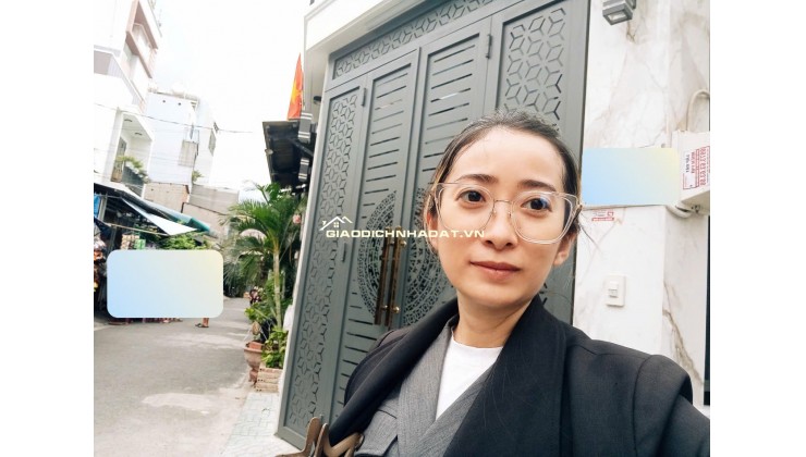 Bán nhà mặt đường trước nhà rộng hơn 10m, hẻm 8m ô tô tránh nhau, Lê Văn Quới, 8,8 tỷ
